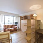 Veeve - Studio Near Montmartre